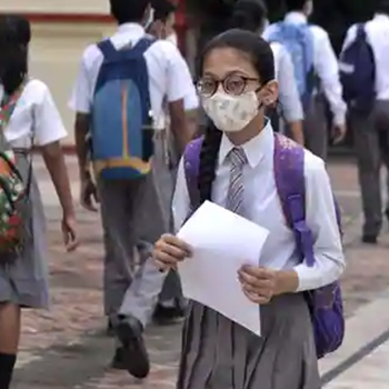 University of Melbourne delegate pay a visit to Madurai schools